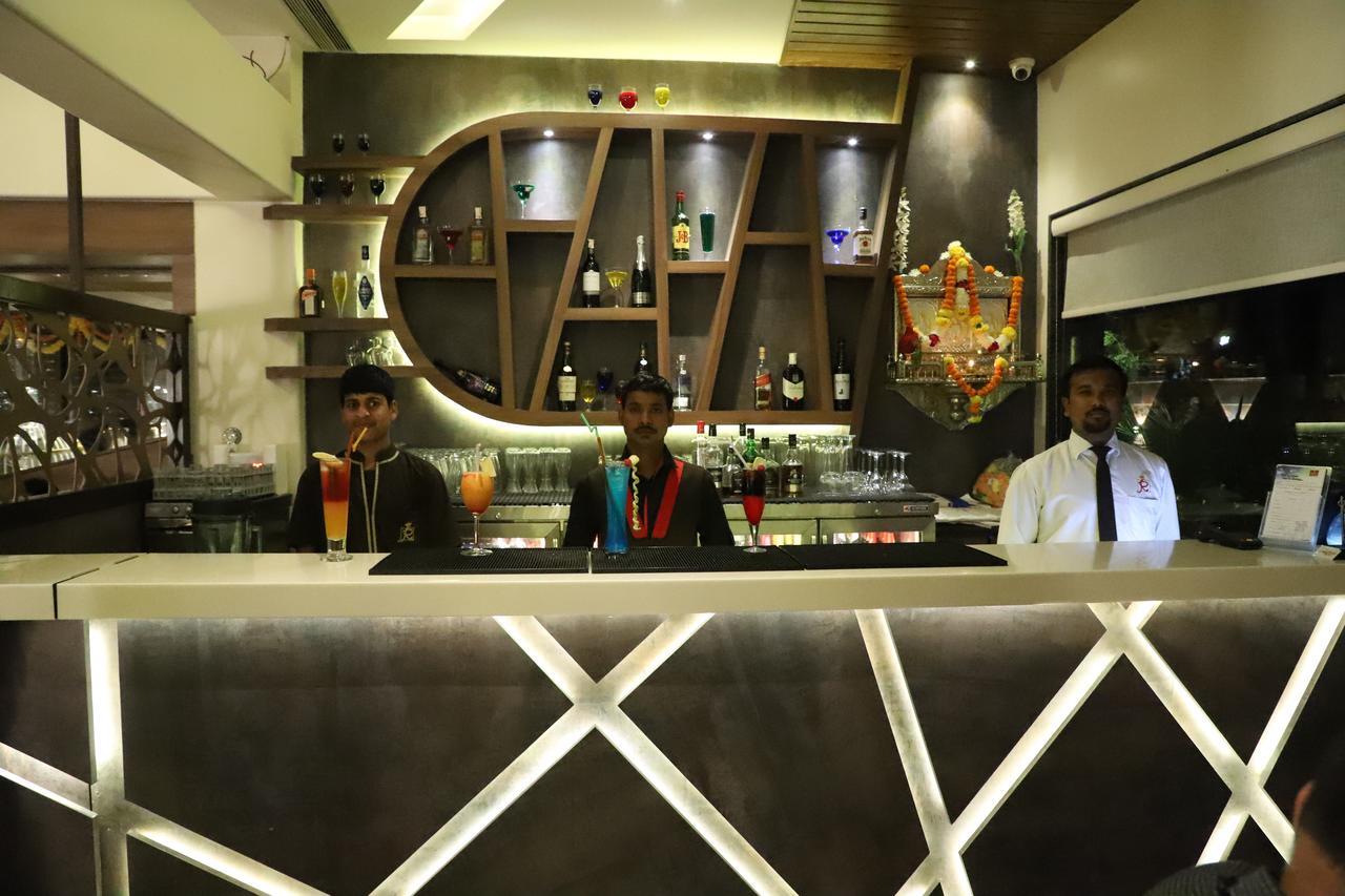 Hotel Reyansh Grand Boisar Экстерьер фото